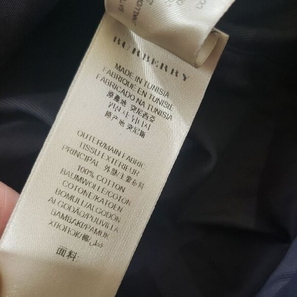 Burberry Black Novacheck Chic Feminine Edgy Trendy Button Down Shirt Size 6 - Picture 4 of 7